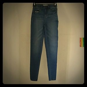 Super High-Rise Skinny Jean